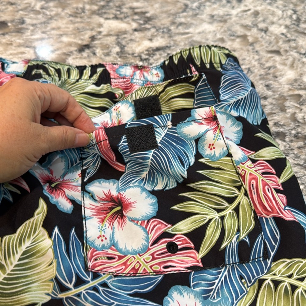 Tommy Bahama Naples Konkan Jungle Swim Trunks XXL NWT Tropical Print - Picture 14 of 15